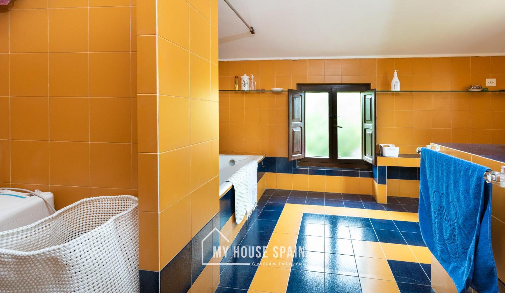 Ferienhaus Myhousespain - Argueero, Con Piscina *